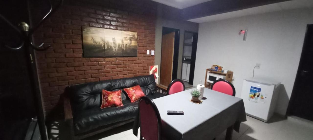 Apartamentos Willy - En Zona Residencial Con Estacionamiento Мендоса Екстериор снимка