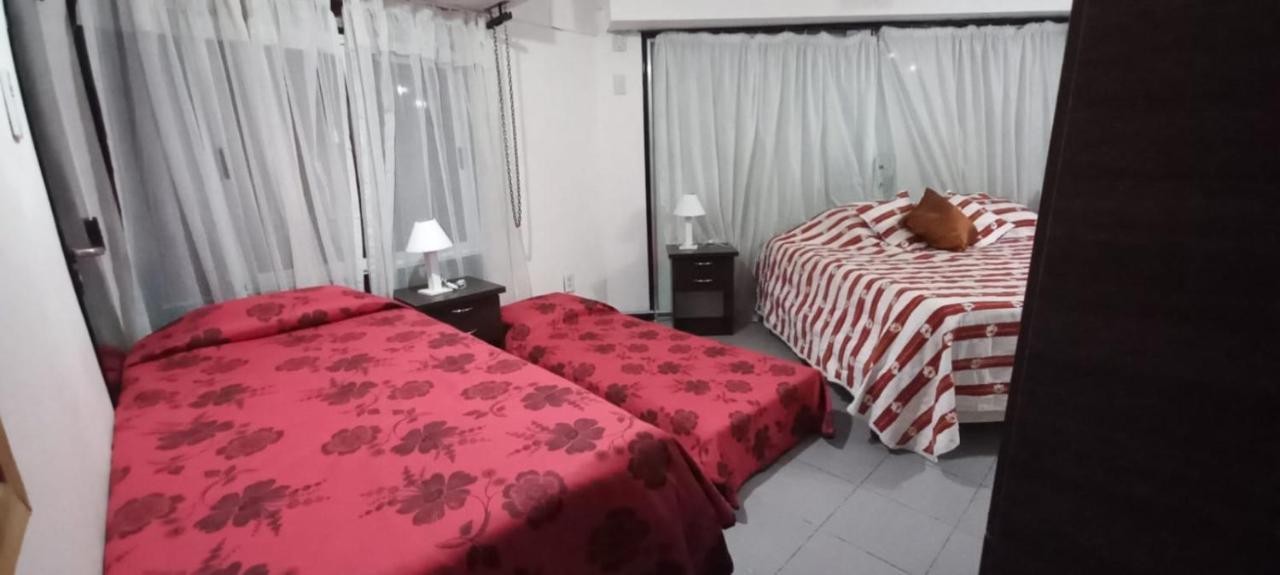 Apartamentos Willy - En Zona Residencial Con Estacionamiento Мендоса Екстериор снимка