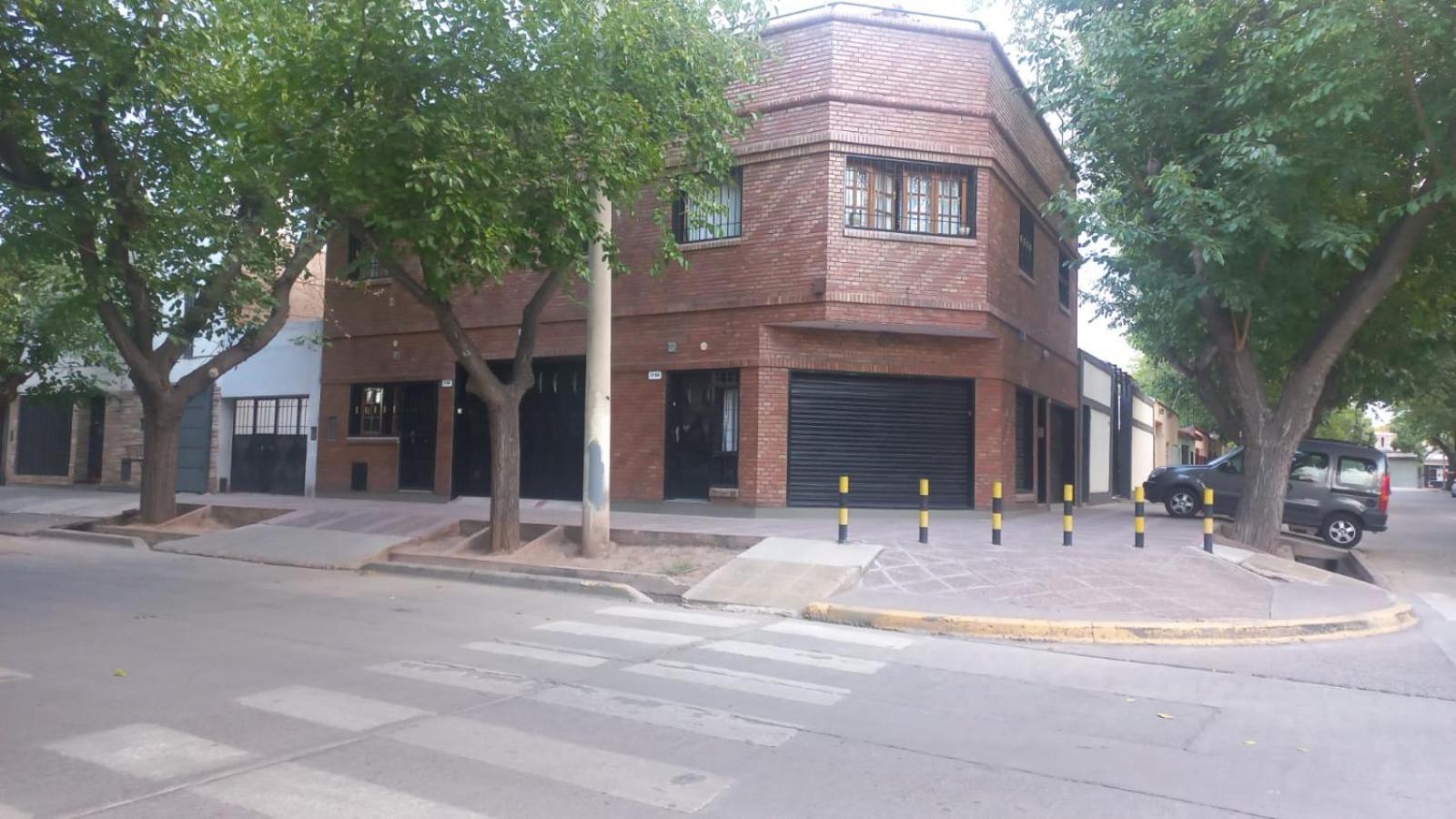 Apartamentos Willy - En Zona Residencial Con Estacionamiento Мендоса Екстериор снимка