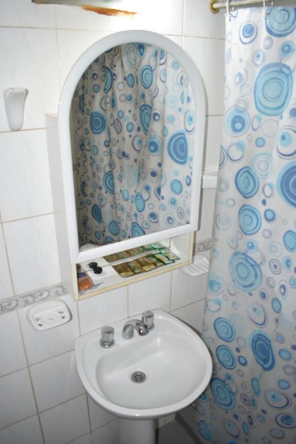 Apartamentos Willy - En Zona Residencial Con Estacionamiento Мендоса Екстериор снимка